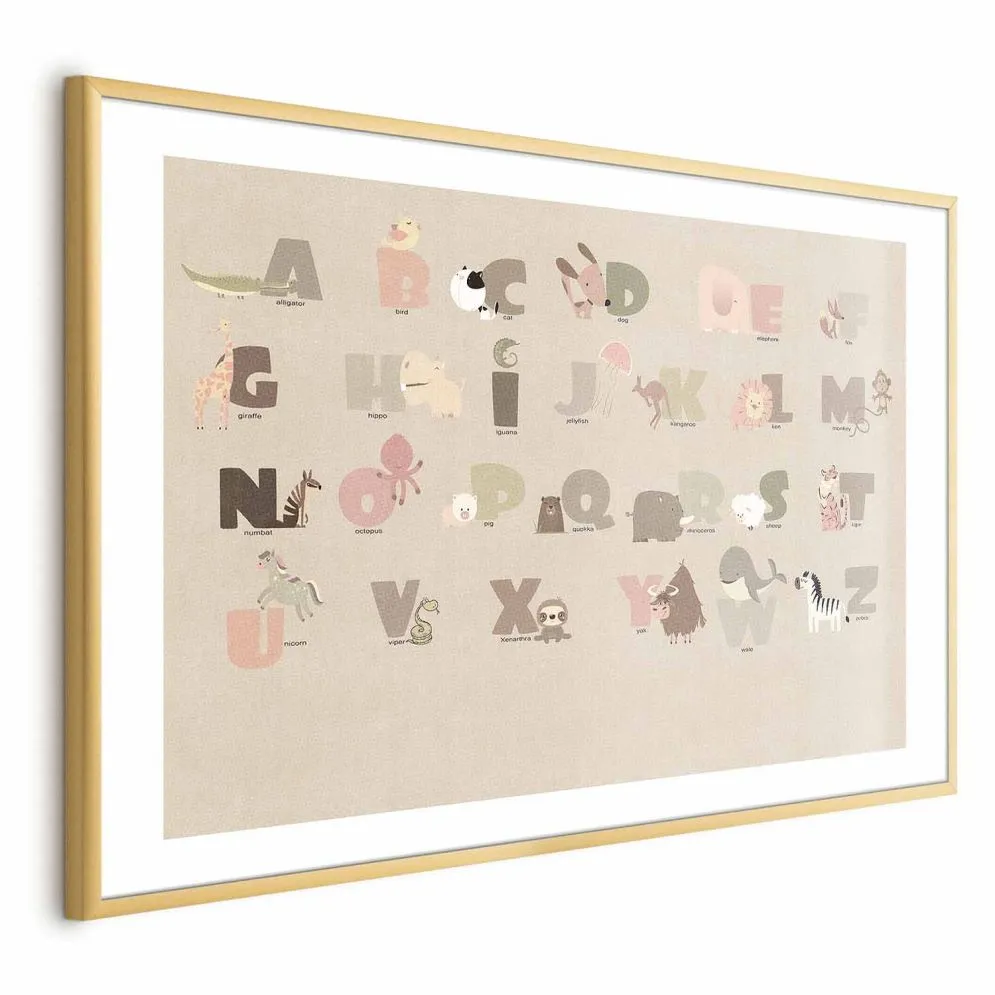 Plakat Beżowe abecadło 90x60 cm z ramą złotą z marginesem | MIRAT.