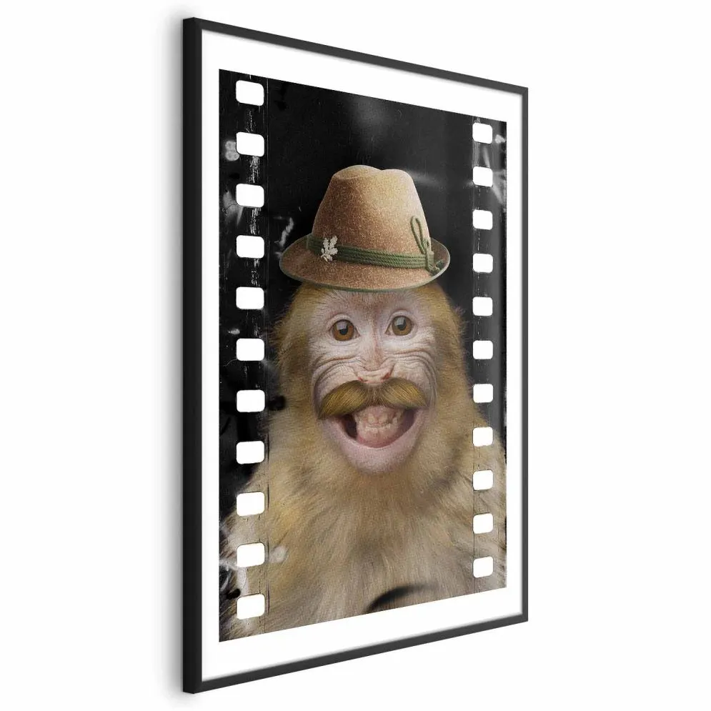 Plakat Małpa w kapeluszu 21x30 cm z ramą czarną z marginesem | MIRAT.