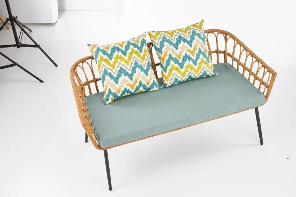 Sofa GARDENA rattanowa z poduszkami na metalowych nogach | MIRAT. kolekcja GARDENA