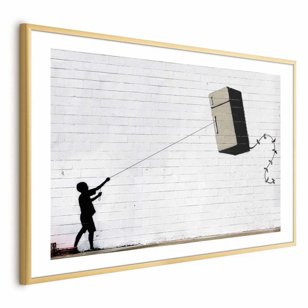 Plakat Latająca lodówka 30x21 cm z ramą złotą z marginesem | MIRAT.