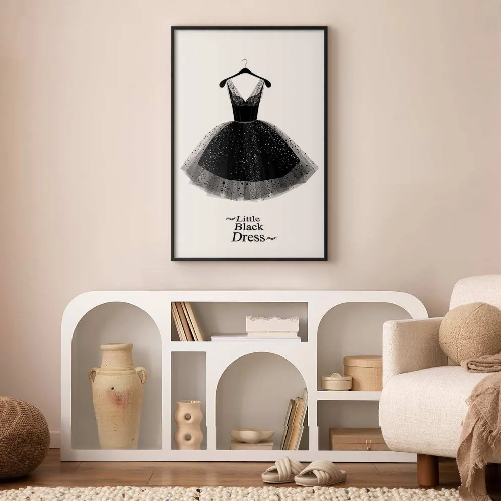 Plakat Mała sukienka 21x30 cm z ramą czarną bez marginesu | MIRAT.