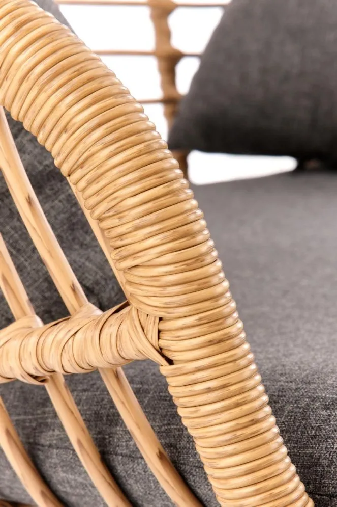 Sofa IKARO XL rattanowa z poduszkami na metalowych nogach | MIRAT. styl LOFT