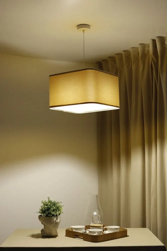Lampa wisząca KWADRO SUE 40w30 beżowa/złota polska I sklep meblowy MIRAT. kolekcja KWADRO-BPS