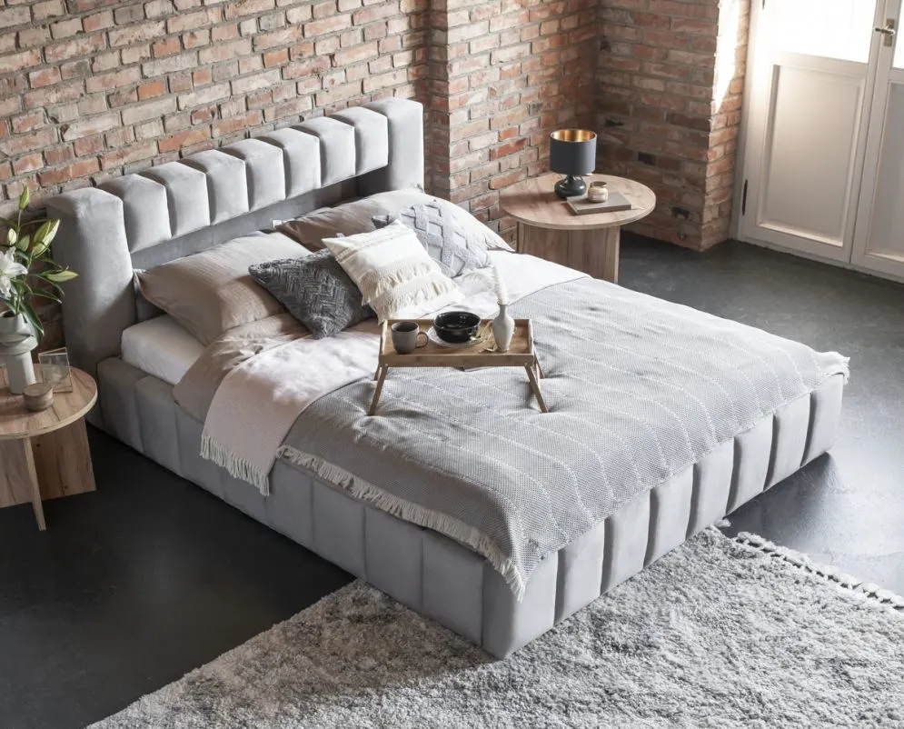 Łóżko tapicerowane LAMICA VELVET 160x200 jasnoszare z pojemnikiem i stelażem | MIRAT. styl GLAMOUR