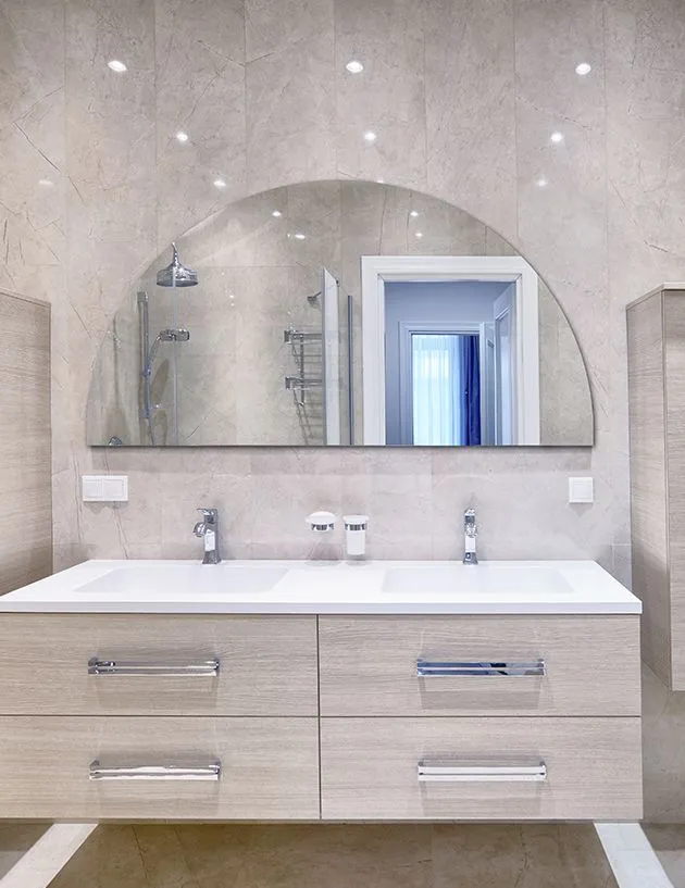 Okrągłe lustro z podcięciem SIMPLE MILLY 90x90 z oświetleniem LED | MIRAT.