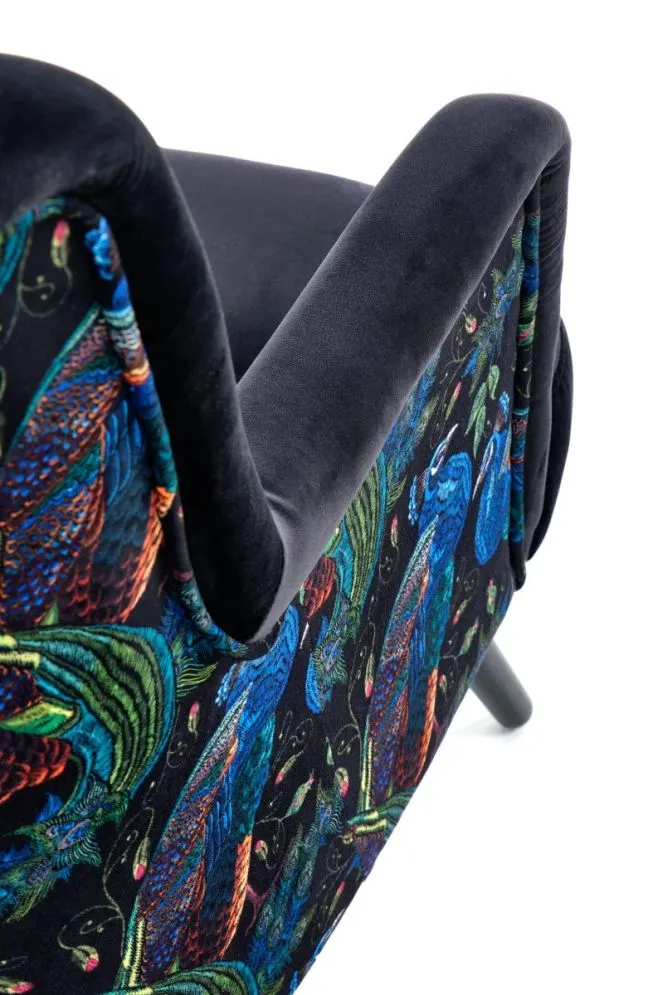 Fotel do salonu PAGONI VELVET czarny tapicerowany dekoracyjną tkaniną | MIRAT. styl LOFT