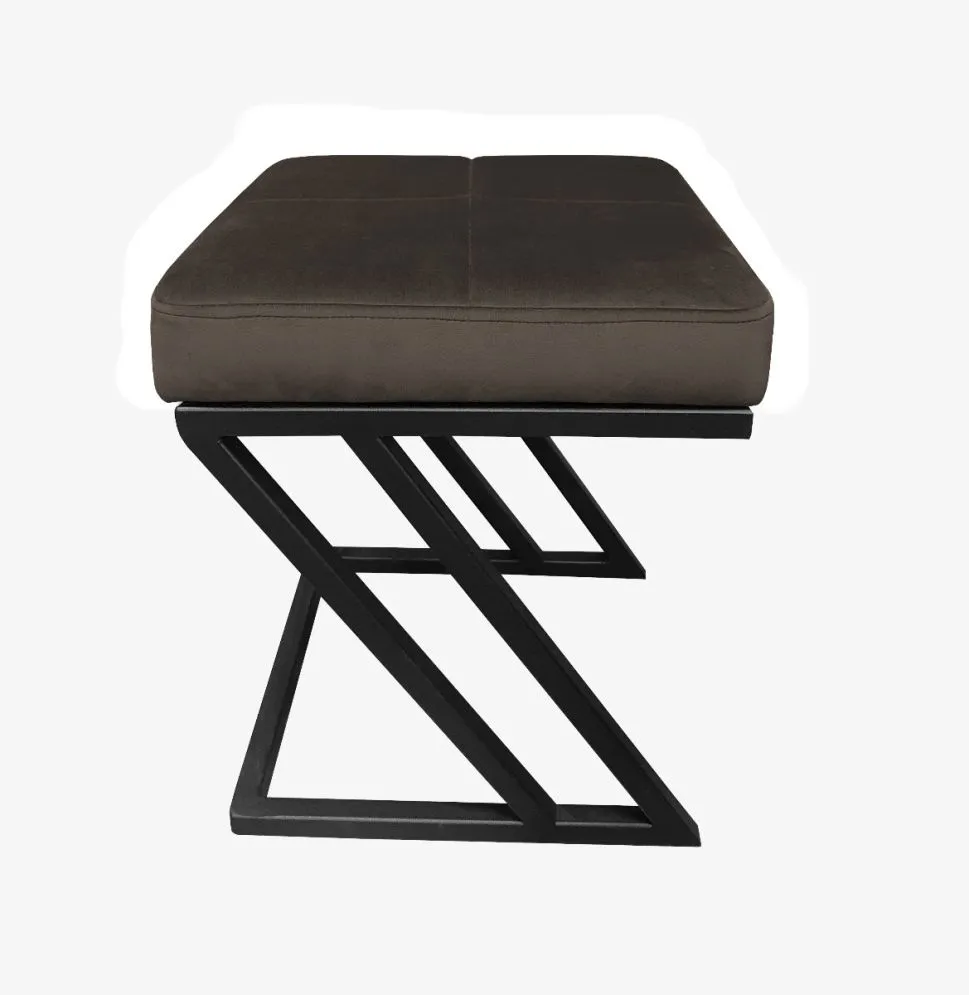 Pufa ZAZU MG VELVET brązowa na metalowych nogach | MIRAT. w stylu LOFT kolekcja