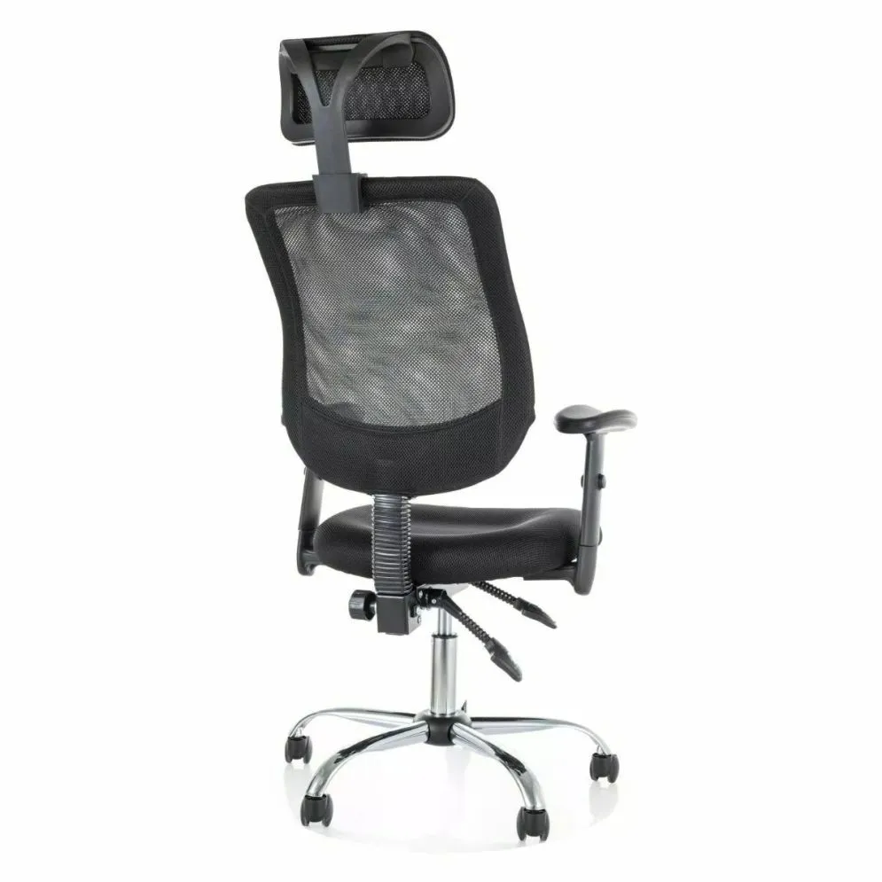 Fotel obrotowy Q-118R czarny z mechanizmem MULTIBLOCK I sklep meblowy MIRAT.