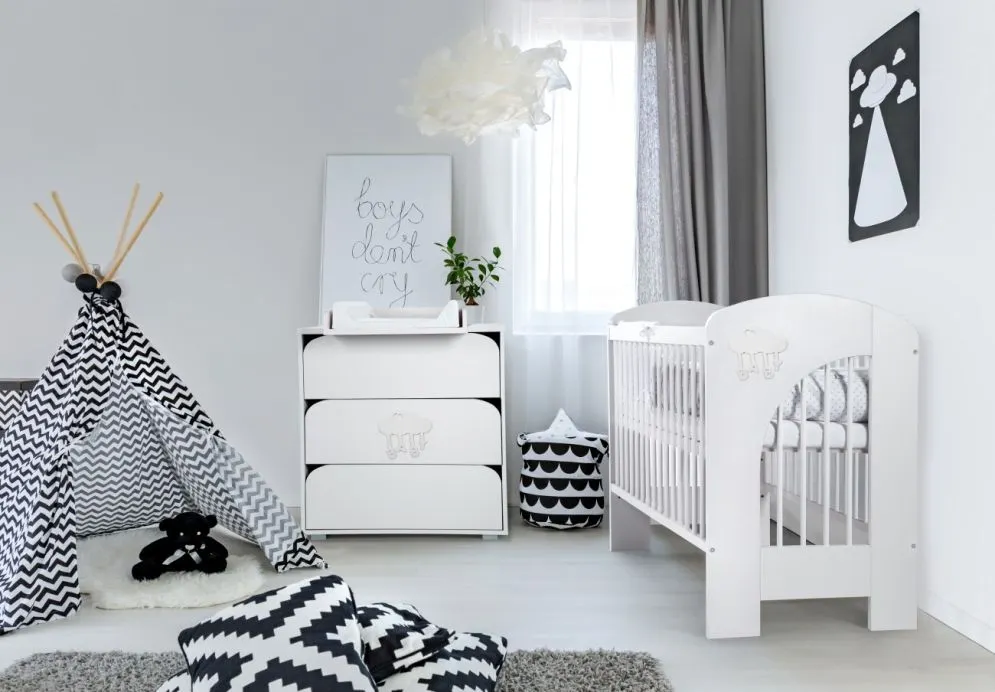 Łóżeczko dziecięce MAJA 2 120x60 białe drewniane I sklep meblowy MIRAT. styl SKANDYNAWSKI