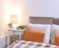 Lampa stołowa BOHO MIDI WHITE rattan naturalny na metalowej nodze | MIRAT. w stylu kolekcja