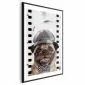 Plakat Mops w czapce 21x30 cm z ramą czarną z marginesem | MIRAT.