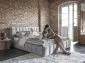 Łóżko tapicerowane LAMICA VELVET 160x200 jasnoszare z pojemnikiem i stelażem | MIRAT. styl GLAMOUR