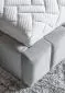 Łóżko tapicerowane LAMICA VELVET 160x200 jasnoszare z pojemnikiem i stelażem | MIRAT. styl GLAMOUR