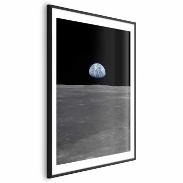 Plakat Daleko od domu 60x90 cm z ramą czarną z marginesem