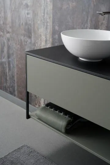 Blat łazienkowy kompaktowy 130 cm czarny struktura kamienia