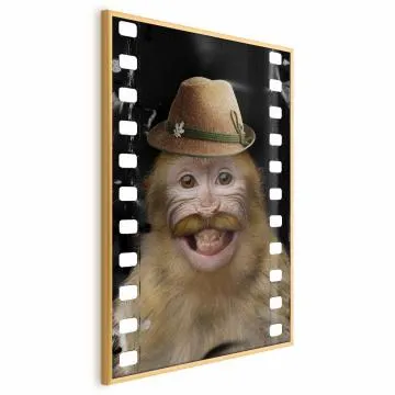 Plakat Małpa w kapeluszu 29,7x42 cm z ramą złotą bez marginesu
