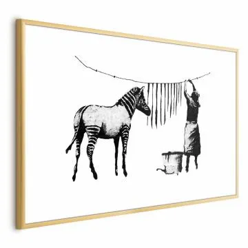 Plakat Banksy: Pranie 42x29,7 cm z ramą złotą z marginesem